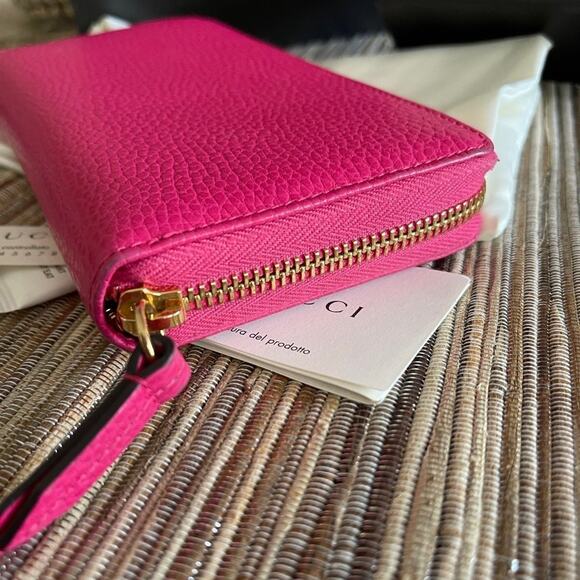 Gucci marmont Barbie pink interlocking G’s zip around wallet LIKE NEW - Picture 3 of 10